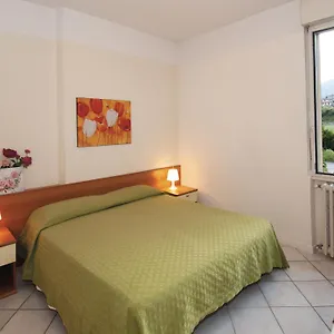 Aparthotel Village **