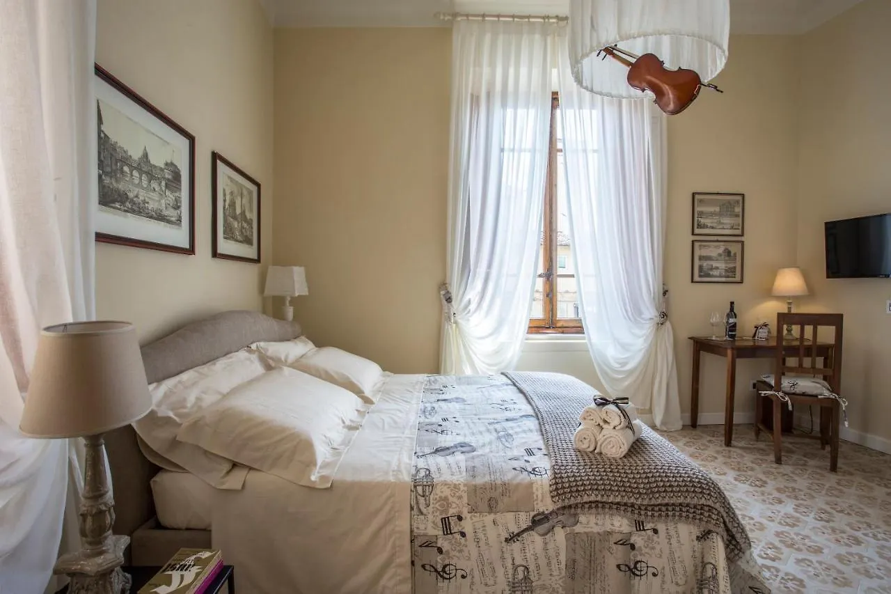 ** Konukevi Perle D'Ambra Otel Lucca İtalya