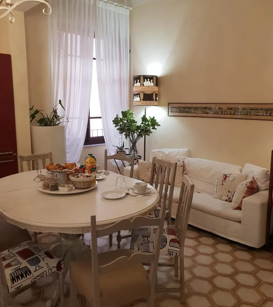 Konukevi Perle D'Ambra Otel Lucca